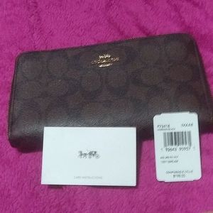 Coach outlet wallet